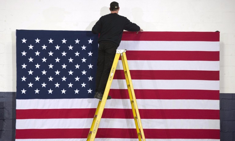 САЩ съкратиха квотата за студентски бригади - Tribune.bg