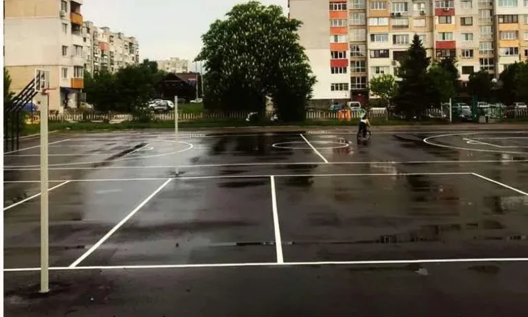 Откриха нови игрища за баскетбол и волейбол в столичния район Връбница - Tribune.bg