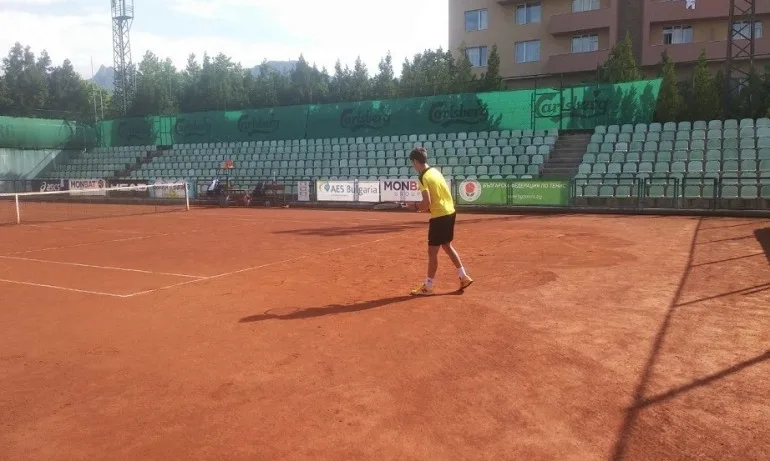 Известни са четвъртфиналистите на Държавното лично първенство по тенис на открито до 18 г. - Tribune.bg