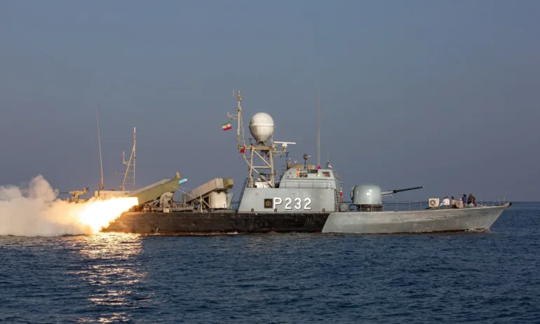 Китай, Иран и Русия провеждат военни учения в Оманския залив - Tribune.bg