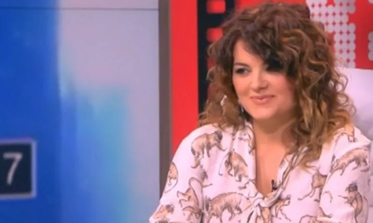 Петя Дикова очаква първото си дете - Tribune.bg