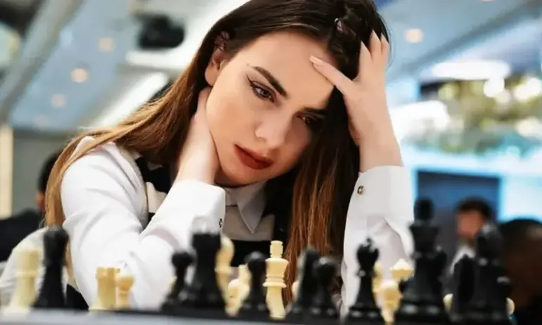 Нургюл Салимова можеше още днес да спечели Световната купа по шах, ще играе решителен тайбрек в понеделник - Tribune.bg
