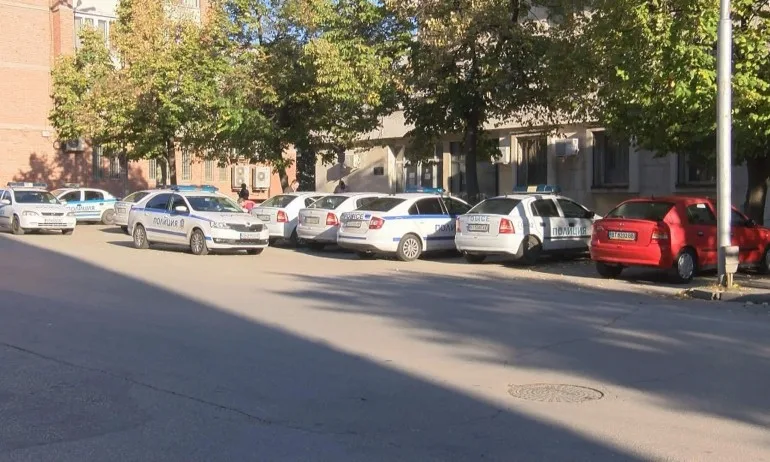 Арестуваха двама полицаи от Велико Търново, извършвали измами с пробите за алкохол - Tribune.bg