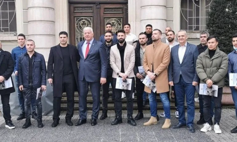 Локомотив Пловдив бе удостоен с почетен знак на града - Tribune.bg