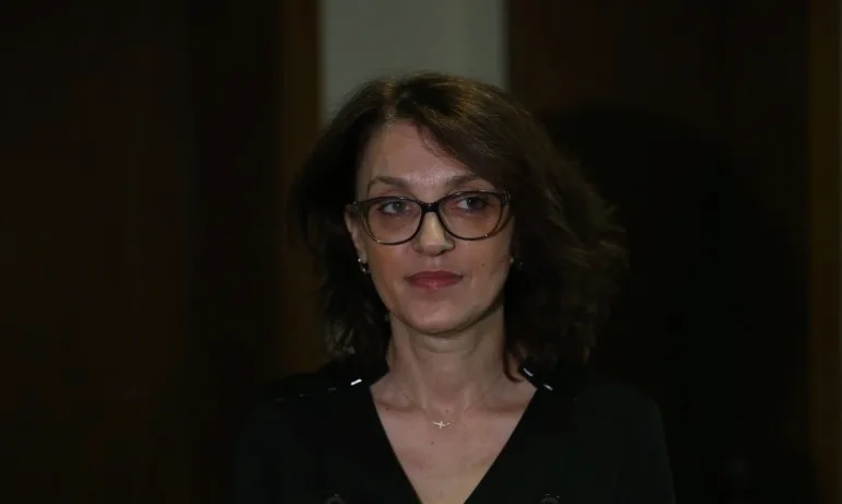 Валентина Маджарова: 38 лица са предадени на съд за корупция през първите шест месеца на годината - Tribune.bg