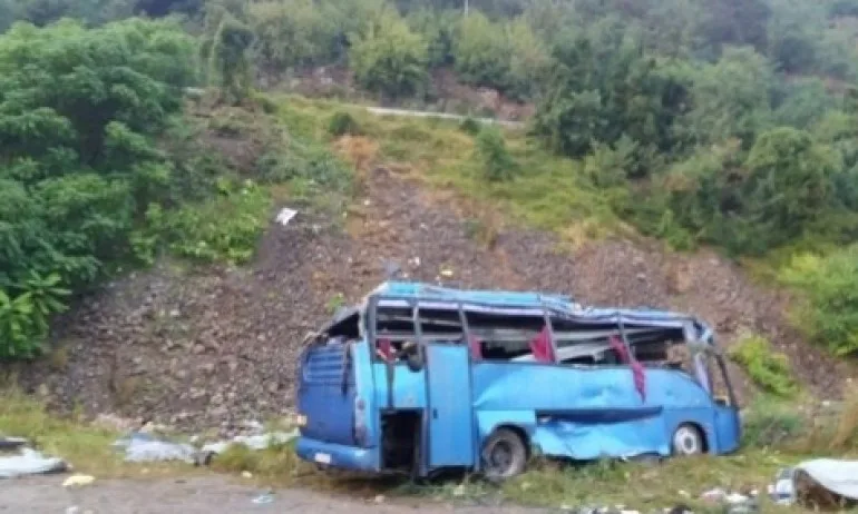 Продължава разследването на тежката катастрофа край Своге - Tribune.bg