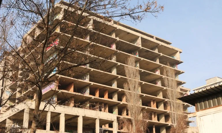 Разрушават старата сграда за детска болница в карето на Медицинска академия, ще се строи нова - Tribune.bg