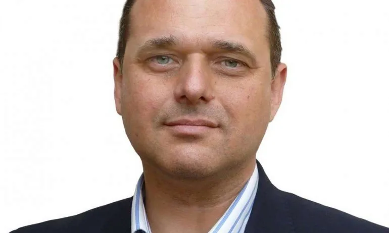 На Трибуната – Искрен Веселинов: Търсим решение за колите с газови уредби - Tribune.bg