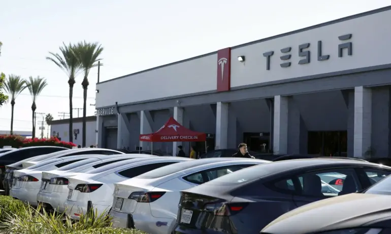 Tesla изтегли 2 млн. автомобила в САЩ заради дефект - Tribune.bg