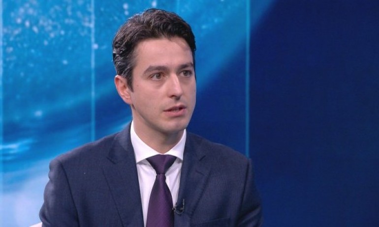 Атанасов: по милениалски неподготвен, но и по милениалски арогантен - Tribune.bg