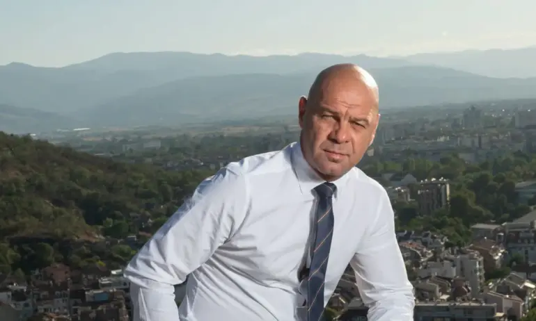 Костадин Димитров: Благодаря за стиснатата ръка и за добрите идеи! - Tribune.bg