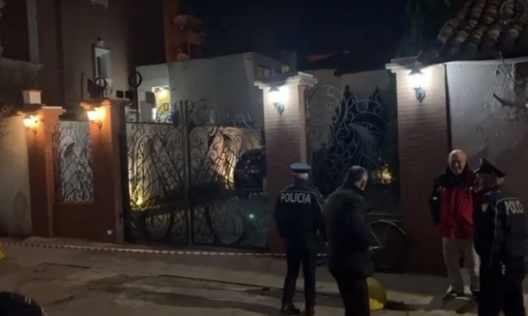 Взривиха бомба пред дома на президента за албанския футбол - Tribune.bg