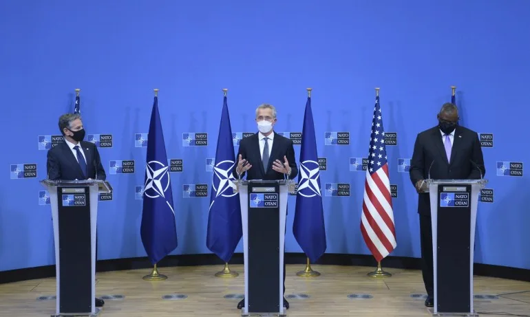 Министрите от НАТО решиха да започне постепенно изтегляне на военната мисия на Алианса от Афганистан - Tribune.bg