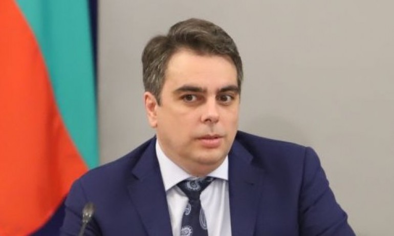 Колтуклиева: Василев хвърли камък в блатото на хаотичната правителствена политика - Tribune.bg