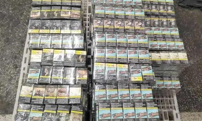 1,5 милиона къса контрабандни цигари задържаха митничари на Капитан Андреево - Tribune.bg