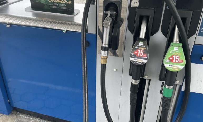 Експерт: Цените на горивата скочиха щом се заговори за компенсации - Tribune.bg