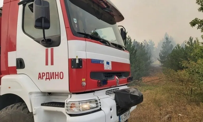 Потушен е пожарът в Странджа Сакар планина - Tribune.bg