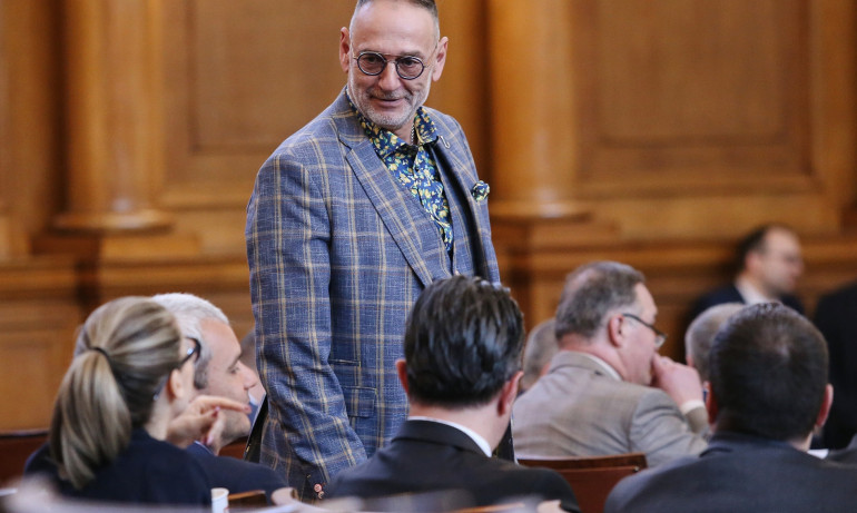 Любен Дилов: Терминологията на Василев беше изцяло в еротичното, каквото говори - го мисли - Tribune.bg