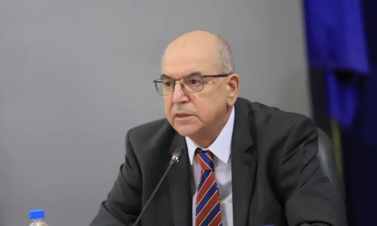 Проф. Гигов: Ползите от ваксинирането ще са повече от рисковете - Tribune.bg