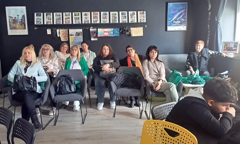 Училището в Дерманци е домакин на мобилност по НП Иновации в действие - Tribune.bg