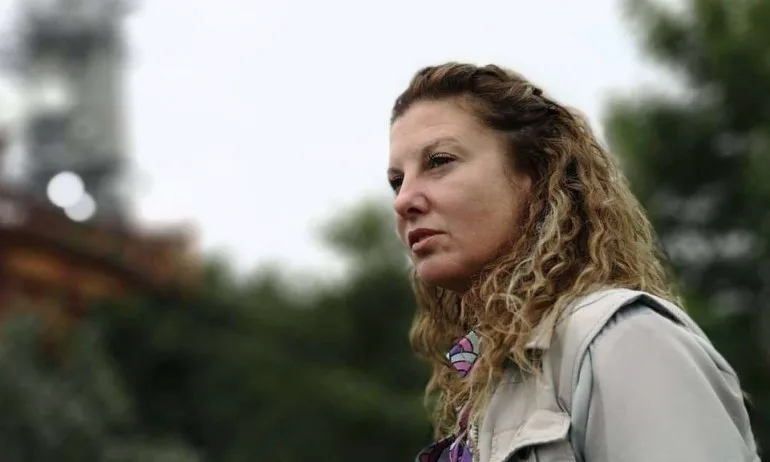 Миролюба Бенатова пак се занимава с генерал Мутафчийски - Tribune.bg