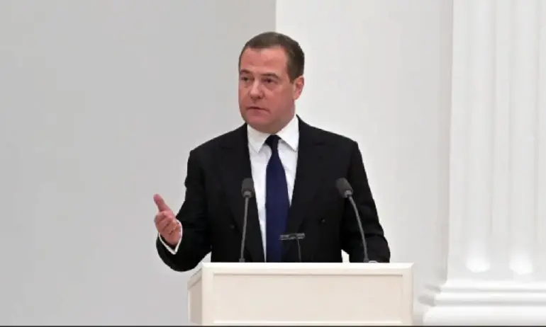 Медведев заговори за ядрен апокалипсис - Tribune.bg