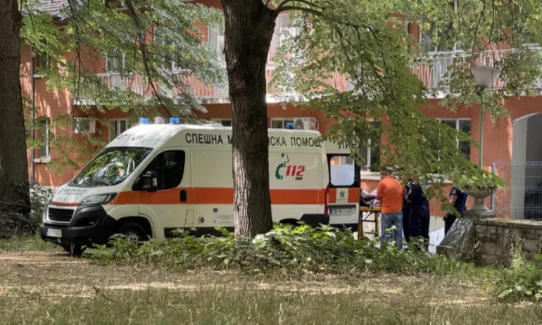 Близки на настанените в хосписа в Николово: Държавата не ни дава варианти - Tribune.bg