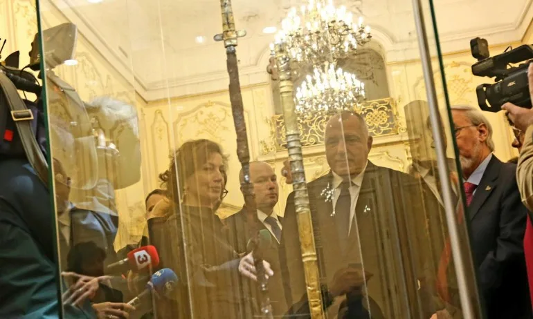 Борисов поиска отливка на меча на хан Кубрат за България - Tribune.bg