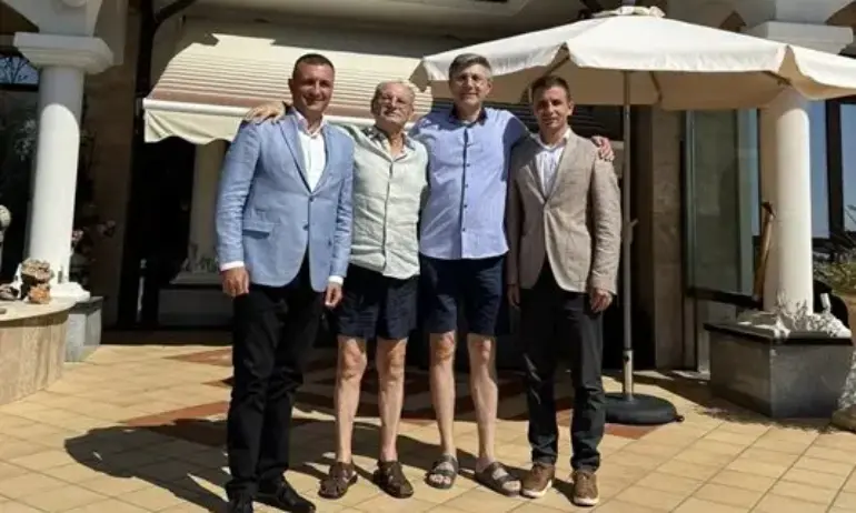 Доган не успя да събере кворум за заседание на Централното оперативно бюро на ДПС - Tribune.bg