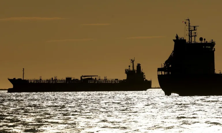 Гръцки танкер ударен в Черно море, екипажът е в безопасност - Tribune.bg