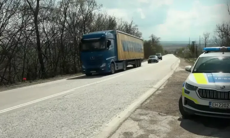 След втория оглед на пътя, на който загина 12-годишната Сияна, НслС категорични: Само знаци няма да оправят ситуацията - Tribune.bg