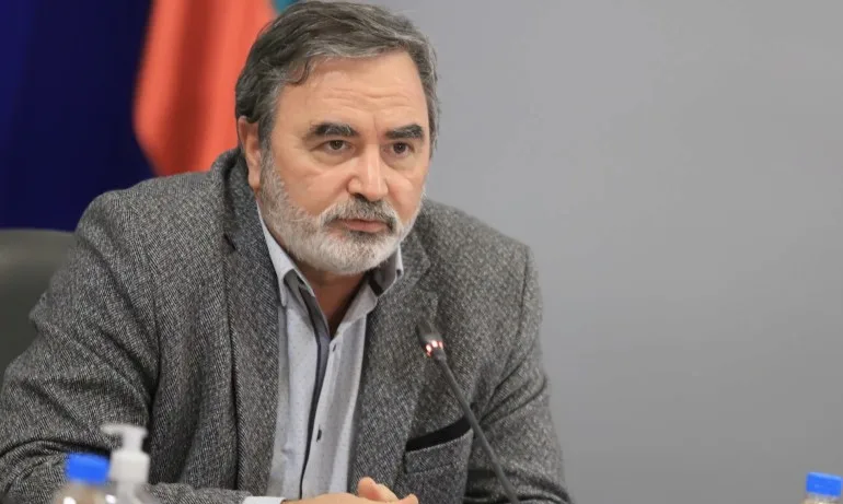 На 4 януари пристигат още 20 хиляди ваксини - Tribune.bg