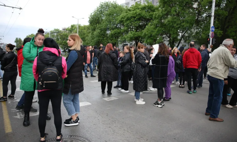Протест след катастрофата на бул. Сливница: Нощно време тук има гонки, полицията спи - Tribune.bg