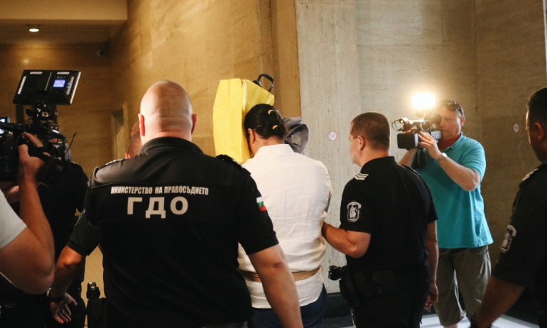 Оставиха в ареста Виктор Спига, обвинен за смъртта на Алена Щерк - Tribune.bg