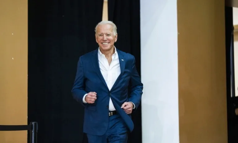 Байдън даде началото на програма за правата на хомосексуалните и половата неутралност - Tribune.bg