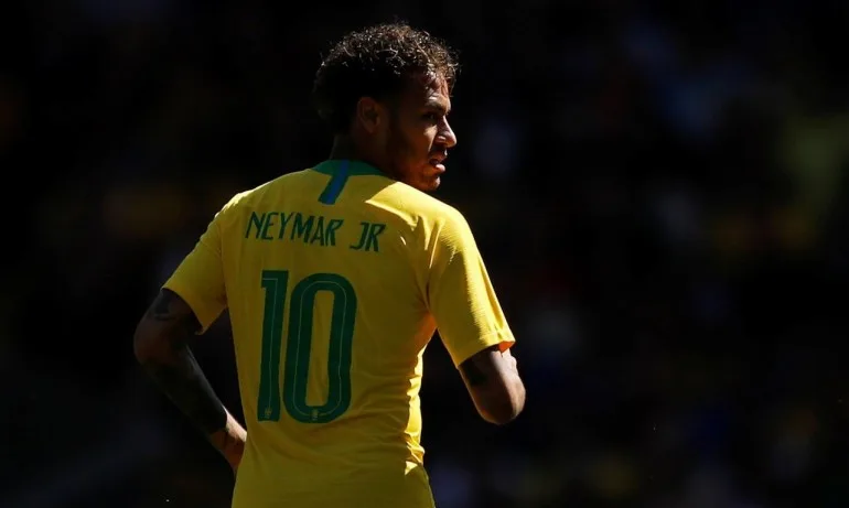 Неймар бе повикан за контролите на Бразилия - Tribune.bg
