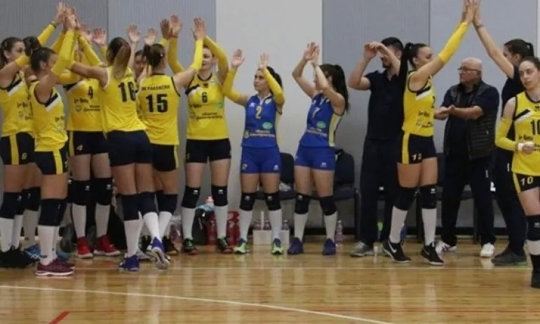 Волейболният Раковски на полуфинал при дамите - Tribune.bg