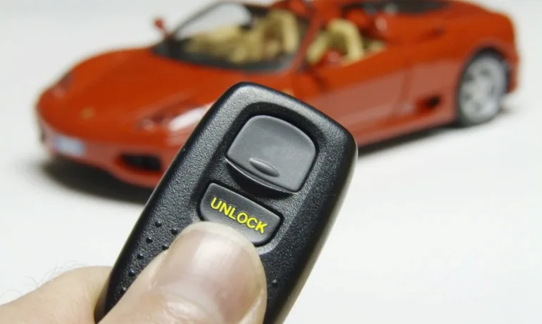 Нова тенденция - Обират коли чрез заглушител - Tribune.bg