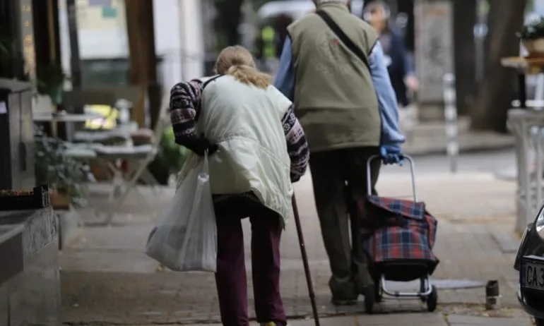 НОИ: 669 лева средна пенсия у нас през 2024 година - Tribune.bg
