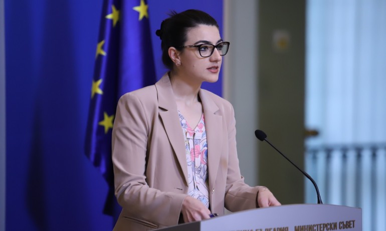 Властта криела информация от моряците, за да са стабилни емоционално - Tribune.bg