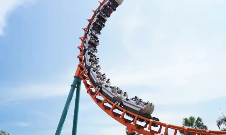 Украинска туристка падна от увеселително влакче в Слънчев бряг - Tribune.bg