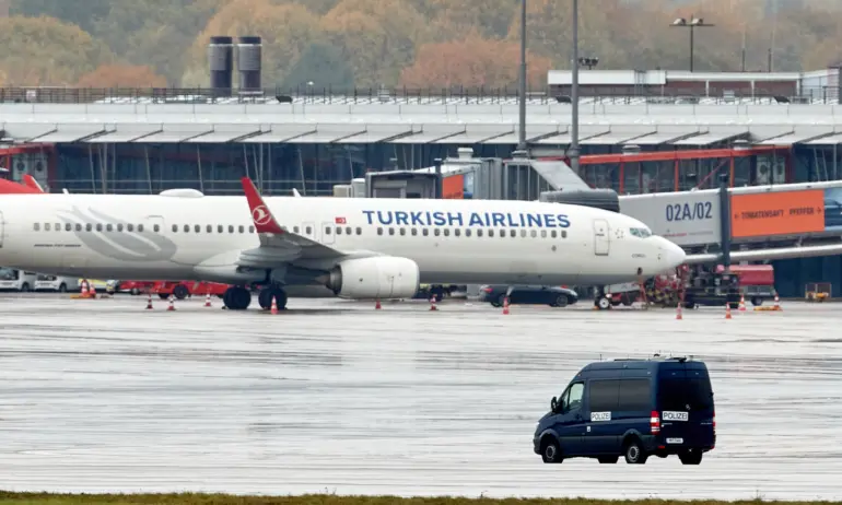 След 18 часа: Мъжът, който отвлече детето си в Хамбург, се е предал - Tribune.bg