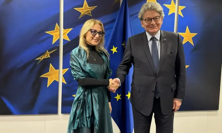 Възможностите за български стартъпи в космическия сектор обсъдиха министър Стойчева и еврокомисарят Тиери Бретон - Tribune.bg