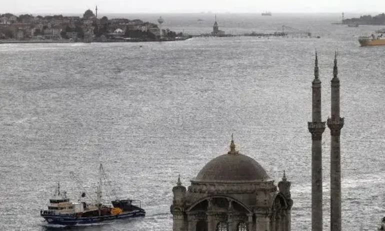 Първият кораб, натоварен със зърно, потегли от Одеса - Tribune.bg