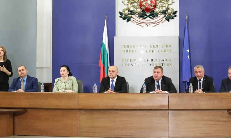 След Коалиционния съвет: Ще подпомогнем туризъма, шезлонгите и чадърите стават безплатни - Tribune.bg