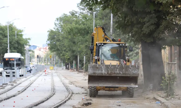На метри от детска градина: Работници пробиха тръба на газопровод в София - Tribune.bg