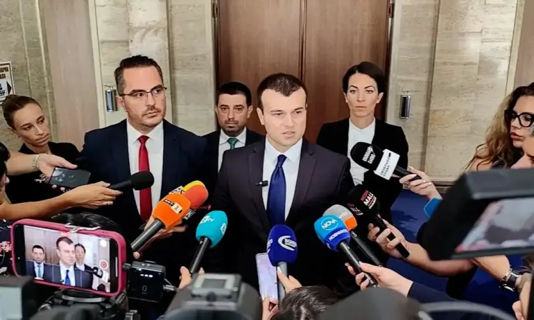 Възраждане искат таван на цените на тока до 180 лв. в подкрепа на бизнеса - Tribune.bg