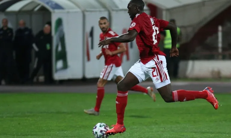 ЦСКА без двама титуляри срещу Рома - Tribune.bg