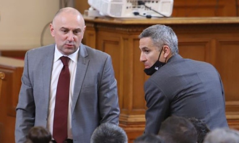 Изправят Андрей Гюров от ПП срещу Каримански за шеф на БНБ? - Tribune.bg