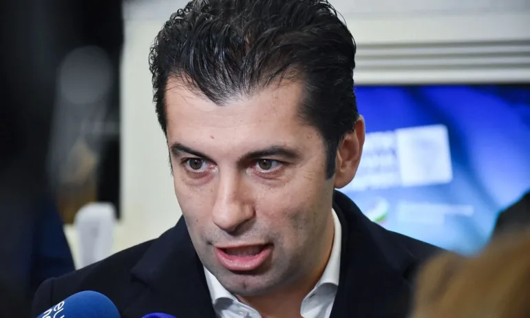 Кирил Петков не иска да се разрушава Паметника на Съветската армия - Tribune.bg